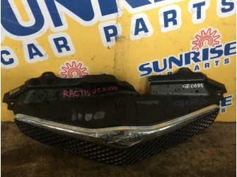 Продажа Решетка радиатора на TOYOTA RACTIS NCP100, NCP105, SCP100    -  
				хром gr0685