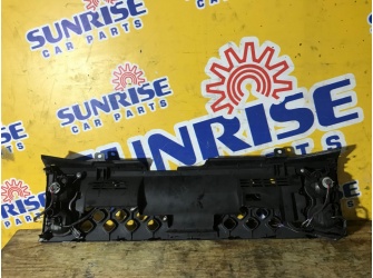 Продажа Решетка радиатора на NISSAN CUBE BZ11    -  
				серая gr1228