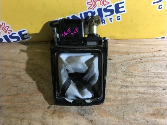 Продажа Консоль магнитофона на SUBARU FORESTER SG5    -  
				мкпп cm0147