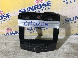 Продажа Консоль магнитофона на NISSAN SERENA C26    -  
				+ климат контроль cm0204